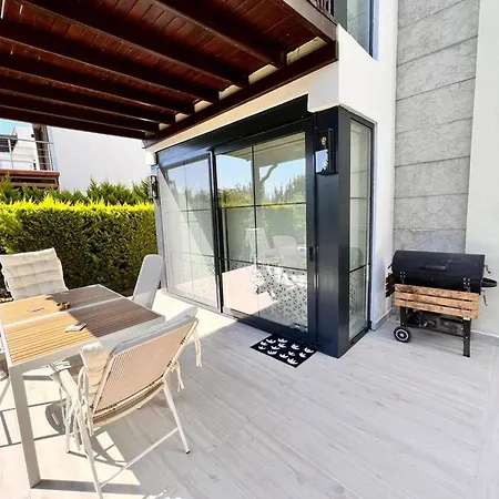 Serenity In Designer Villa *