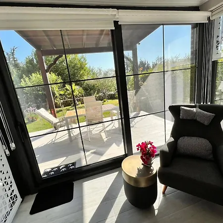 Villa Serenity In Designer *