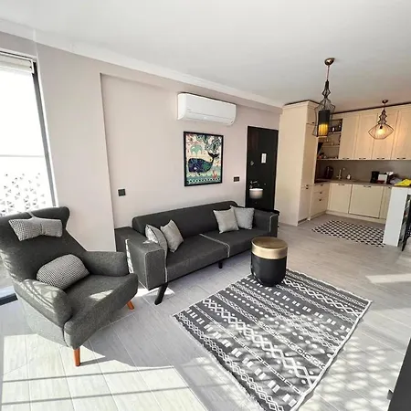Villa Serenity In Designer *
